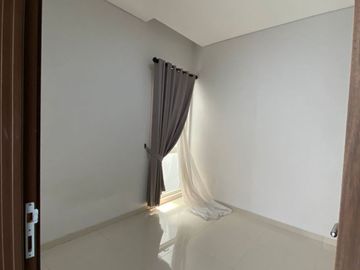 Rumah Disewakan di Serenia Hills, Lebak Bulus, Siap Huni