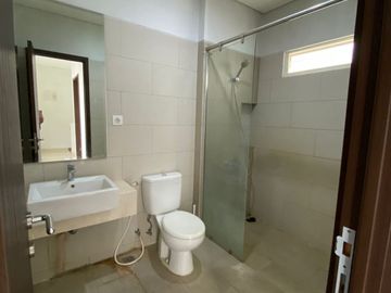 Rumah Disewakan di Serenia Hills, Lebak Bulus, Siap Huni
