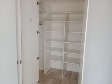 BROKER JARDIN IMPECABLE  REBAJADO 2D-2B-1EST-1BOD