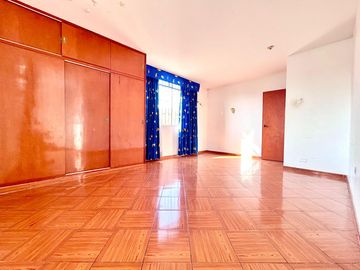 Vendo EXCLUSIVA Casa en ESQUINA frente PARQUE y la ANGOSTURA ICA!