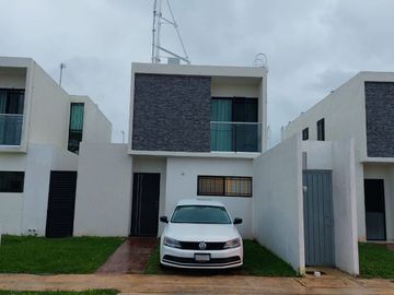 Casa amueblada en renta, en Las Américas
