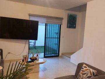 Casa amueblada en renta, en Las Américas