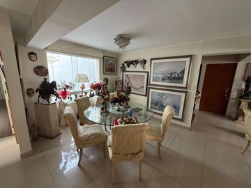 VENDO DUPLEX EN CASUARINAS - SURCO