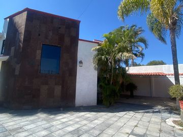 Casa en Venta, Atlixco, Pue. Ideal para descanso, todas las comodidades.