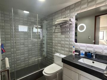 VENDO TRIPLEX 342M2 + 2 ESTACIONAMIENTOS EN URB. VALLE HERMOSO / SANTIAGO DE SURCO