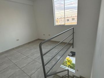 OCACION CASA DE DOS PISOS EN VENTA-  – RESIDENCIAL- GALILEA - CASTILLA - PIURA