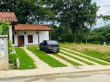 Casa campestre en Venta. Nautica Resort. Sopetrán Antioquia