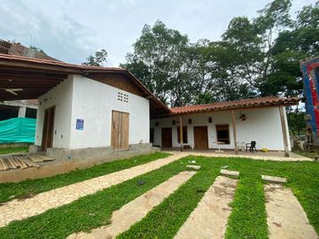 Casa campestre en Venta. Nautica Resort. Sopetrán Antioquia