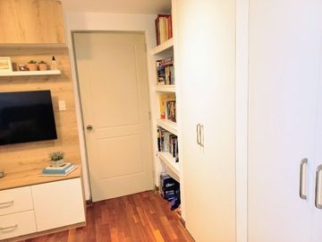 VENDO, Lindo Dpto. iluminado, c/vista a la calle. Sta. Carmen 290, Miraflores (3 dorm)