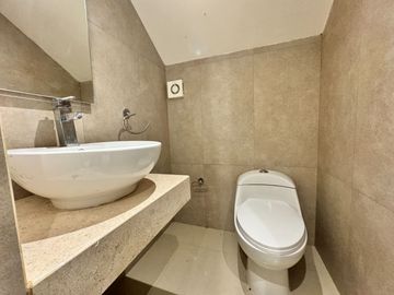 Casa en Venta en Villa Magna con 4 recamaras y Roof garden amplio.