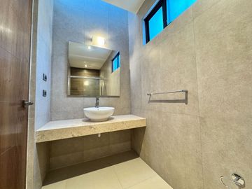 Casa en Venta en Villa Magna con 4 recamaras y Roof garden amplio.
