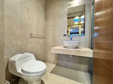 Casa en Venta en Villa Magna con 4 recamaras y Roof garden amplio.