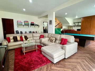 EXCLUSIVA RESIDENCIA EN CLUB DE GOLF CHILUCA | SEGURIDAD, ESTILO Y JARDÍN DE ENSUEÑO
