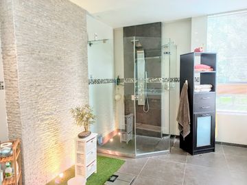 VENDO, Preciosa Casa Remodelada 600mts 4hab. Calle Amadeus Mozart, Alamos de Monterrico – Surco