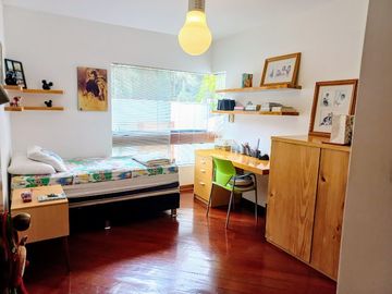 VENDO, Preciosa Casa Remodelada 600mts 4hab. Calle Amadeus Mozart, Alamos de Monterrico – Surco