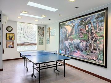 VENDO, Preciosa Casa Remodelada 600mts 4hab. Calle Amadeus Mozart, Alamos de Monterrico – Surco