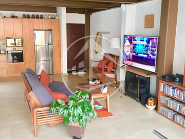 CASA EN VENTA EN CHILUCA CON JARDÍN, LOFT Y DISEÑO MINIMALISTA