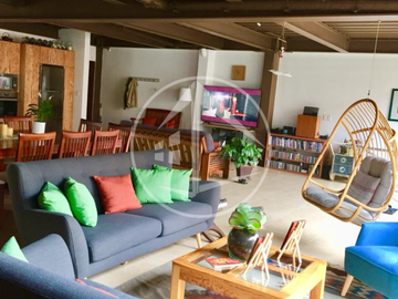 CASA EN VENTA EN CHILUCA CON JARDÍN, LOFT Y DISEÑO MINIMALISTA