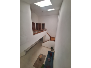 VENDO  CASA EN SANTA RITA ESPECTACULAR ALG
