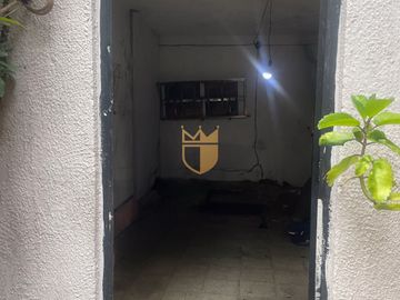 propiedad en venta sobre importante avenida y en esquina.