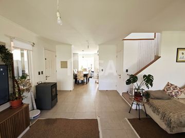 CASA 3 HABITACIONES, 3 BAÑOS EN CONDOMINIO CERRADO