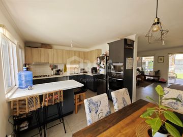 CASA 3 HABITACIONES, 3 BAÑOS EN CONDOMINIO CERRADO