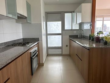 VENTA EXCLUSIVO DPTO EN LINCE LIMITE CON SAN ISIDRO