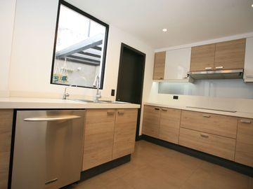 Oportunidad por Viaje! Hermosa Casa de Venta en Tumbaco
