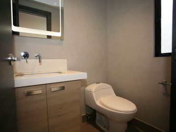 Oportunidad por Viaje! Hermosa Casa de Venta en Tumbaco