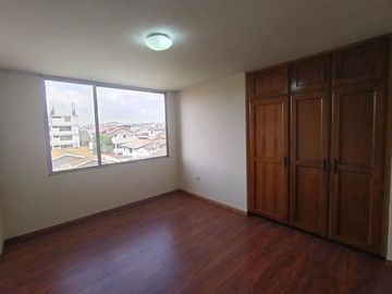 Venta Departamento de 3 Dormitorios en el Norte de Quito: ¡Espacio, Confort y Ubicación Perfecta!