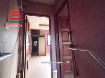 บ้านเดี่ยว บ้านเอื้ออาทรรังสิต คลอง5/3 เนื้อที่ 21 ตรว. ถนนกาญจนาภิเษก ต.คลองห้า อ.คลองหลวง จ.ปทุมธานี
