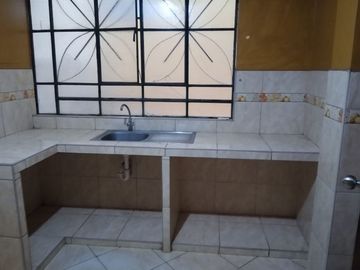 VENTA DE PROPIEDAD DE 4 PISOS EN SMP