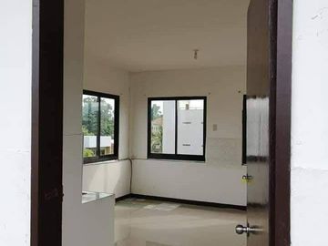INCOME GENERATING 4-STOREY APARTMENT FOR SALE in Cebu