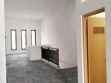 Rumah dijual Japos Raya Jurang Mangu Pondok Aren Ciledug bisa untuk usaha