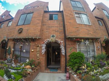 CASA en VENTA COLINA - EL PLAN, Cerca a CC Parque la Colina, Av Boyacá, Cll 153, Éxito WOW, Cll 170 y Clínica la Colina, excelente ubicación y precio!