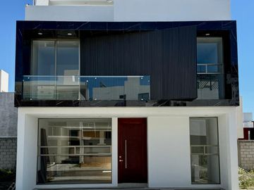 Preciosa casa residencial al sur de pachuca a 3 min de plaza Explanada