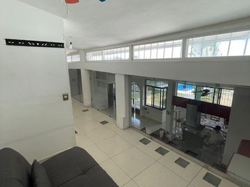 OPORTUNIDAD vendo casa sola en Priv. 3 Rec  gran alberca bw independiente