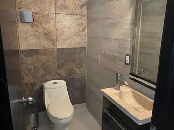 OPORTUNIDAD vendo casa sola en Priv. 3 Rec  gran alberca bw independiente