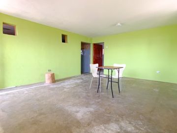 Se Vende Casa De 3 Pisos En San Juan De Miraflores
