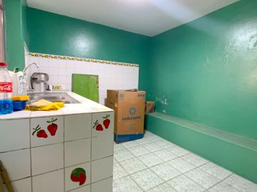 Se Vende Casa De 3 Pisos En San Juan De Miraflores
