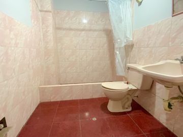 Se Vende Casa De 3 Pisos En San Juan De Miraflores