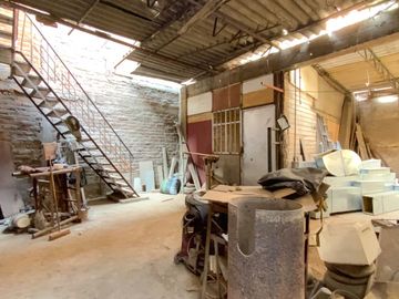 Se Vende Casa Comercial En Av. Miguel Iglesias - 170M2