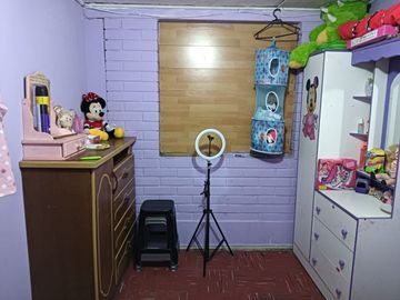 CASA EN COMUNA DE RENCA PASAJE CLIO A PASOS DE AUTOPISTA Y CUADRAS NUEVA LINEA 7 METRO