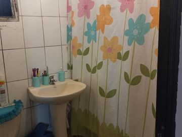 CASA EN COMUNA DE RENCA PASAJE CLIO A PASOS DE AUTOPISTA Y CUADRAS NUEVA LINEA 7 METRO