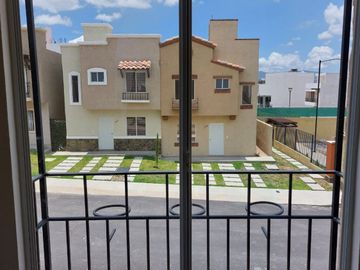 SE VENDE CASA EQUIPADA EN HIDALGO
