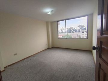 Venta Departamento de 3 d. en el Corazón del Norte de Quito ¡Amplitud y Ubicación Perfecta!