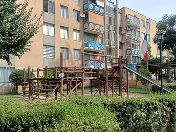 HERMOSO DEPARTAMENTO CON ESTACIONAMIENTO EN CONDOMINIO LA FUENTE, QUILICURA.
