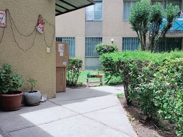 HERMOSO DEPARTAMENTO CON ESTACIONAMIENTO EN CONDOMINIO LA FUENTE, QUILICURA.