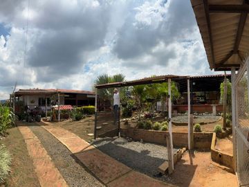 VENTA HERMOSA CASA CAMPESTRE EN PAVAS S VISTA ESPECTACULAR