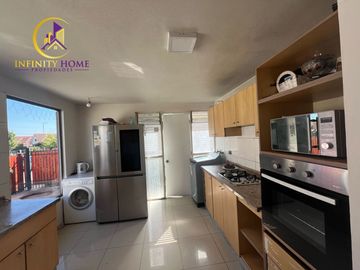 Amplia Casa Con Gran Terreno En Alto El Manzano Til Til